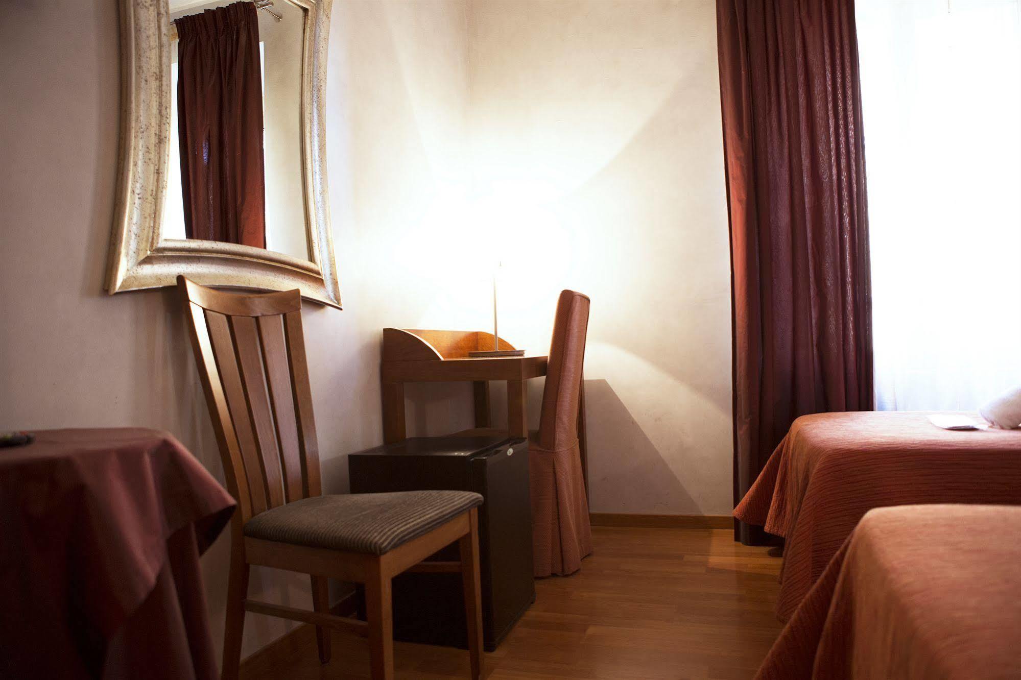 Hotel Piave ローマ エクステリア 写真